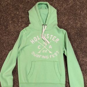 Men’s hollister hoodie